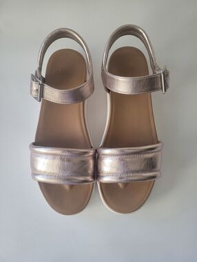 UGG Zayne Metallic Ankle Strap Platform Sandals Size 8